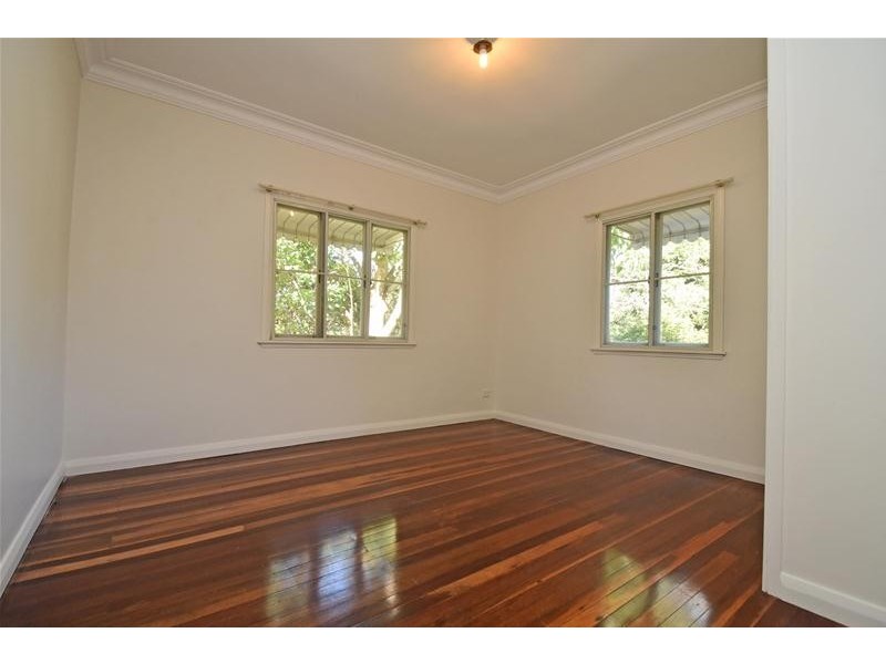 80-82 Benowa Street, Tamborine Mountain QLD 4272