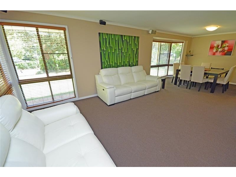 21 Freemont Drive, Tamborine Mountain QLD 4272