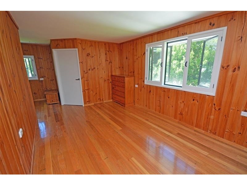 21 Freemont Drive, Tamborine Mountain QLD 4272