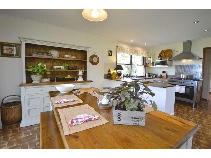 1 Southport Avenue, Tamborine Mountain QLD 4272