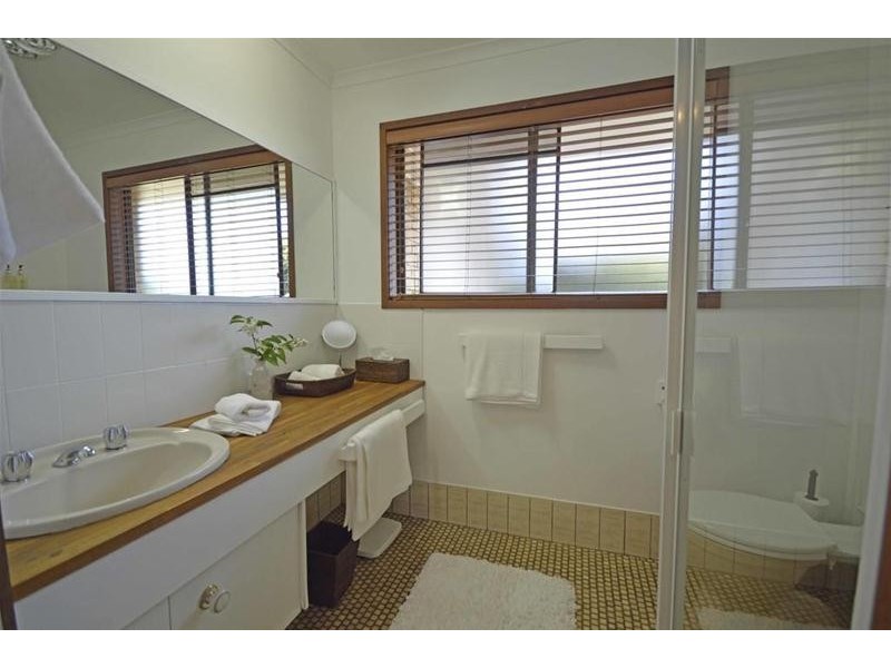 1 Southport Avenue, Tamborine Mountain QLD 4272