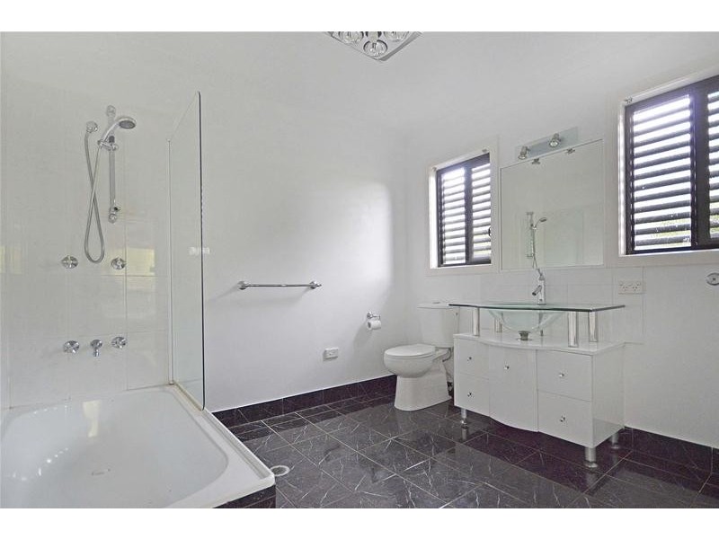 80 Coomera Gorge Drive, Tamborine Mountain QLD 4272