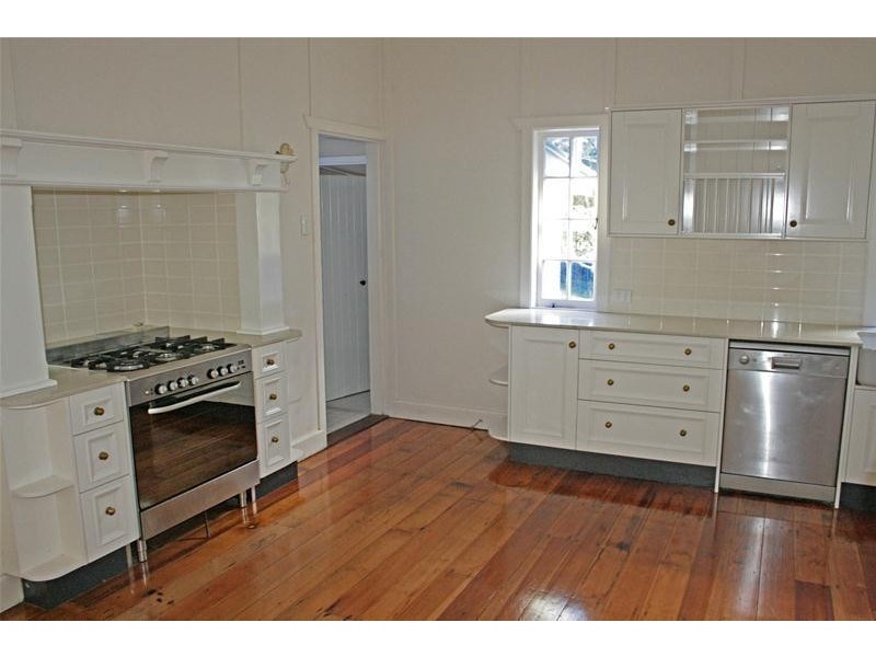 77 FREEMONT Drive, North Tamborine QLD 4272