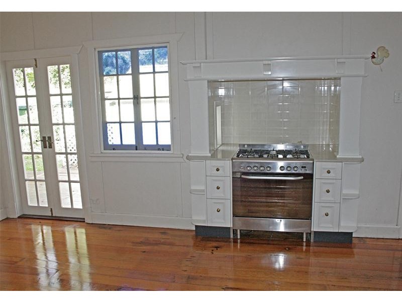 77 FREEMONT Drive, North Tamborine QLD 4272