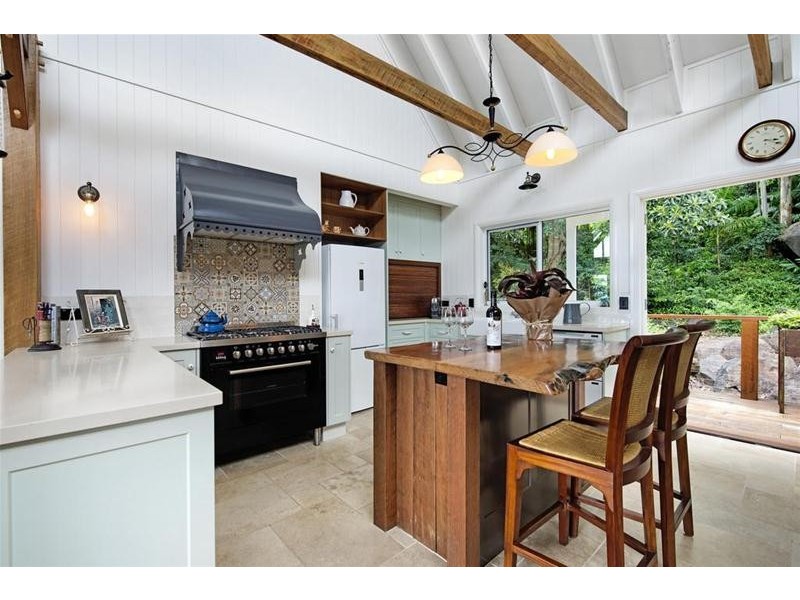 107 The Shelf Road, Tamborine Mountain QLD 4272