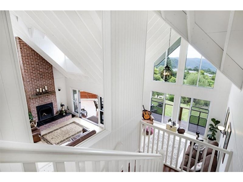 107 The Shelf Road, Tamborine Mountain QLD 4272