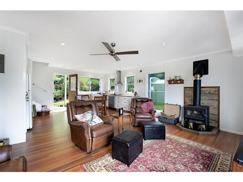 107 The Shelf Road, Tamborine Mountain QLD 4272