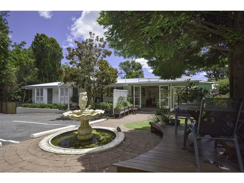 94 Eagle Heights Road, Tamborine Mountain QLD 4272