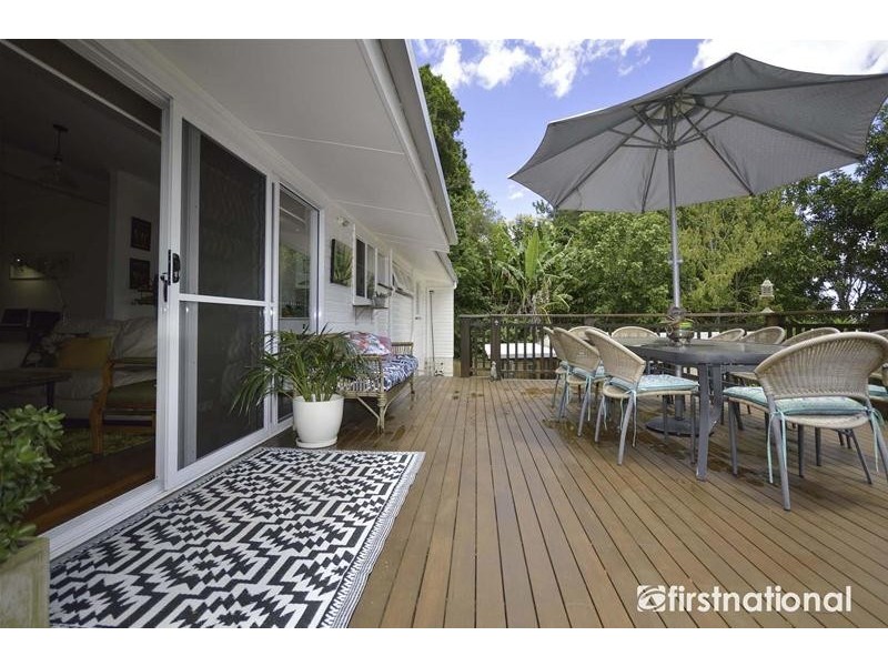 94 Eagle Heights Road, Tamborine Mountain QLD 4272