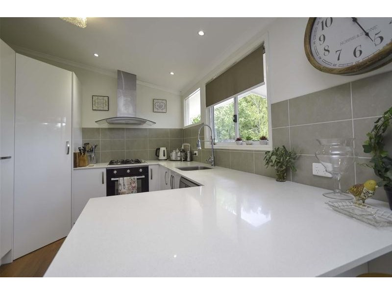 94 Eagle Heights Road, Tamborine Mountain QLD 4272