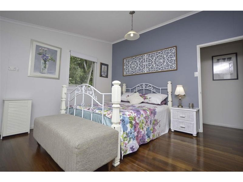 94 Eagle Heights Road, Tamborine Mountain QLD 4272