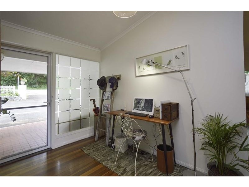 94 Eagle Heights Road, Tamborine Mountain QLD 4272