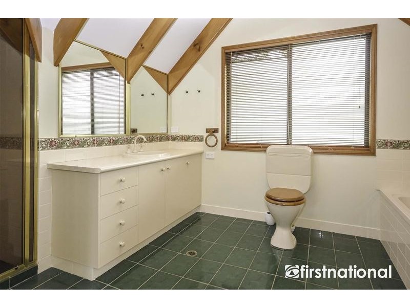 129 Contour Road, Tamborine Mountain QLD 4272