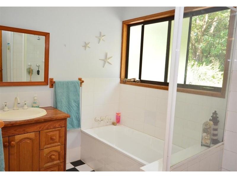 13 Foraker Drive, Tamborine Mountain QLD 4272