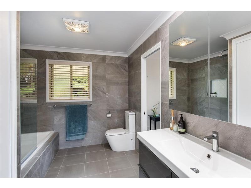 20 Saguaro Court, Tamborine Mountain QLD 4272