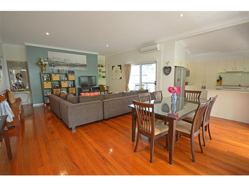 18 Central Avenue, Tamborine Mountain QLD 4272