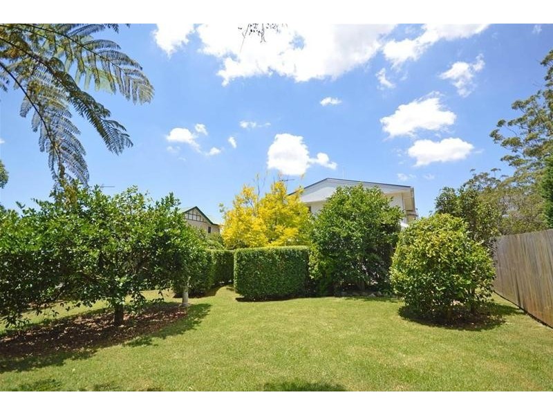 22 Cliff Way, Tamborine Mountain QLD 4272