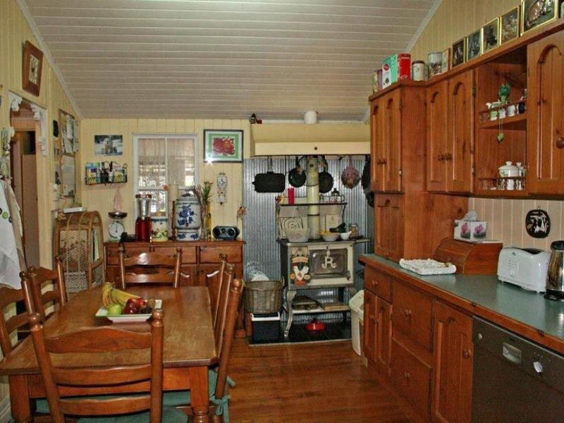 71 Hazel Road, Tamborine QLD 4270