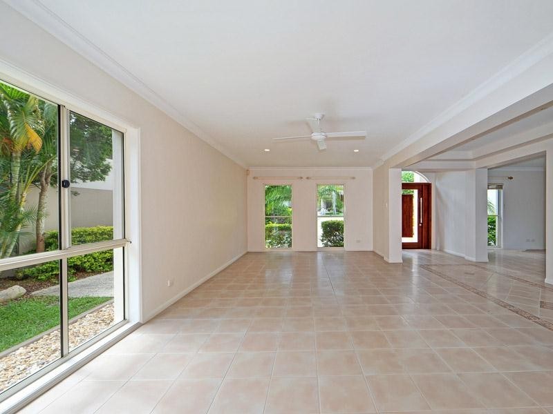 Hope Island QLD 4212