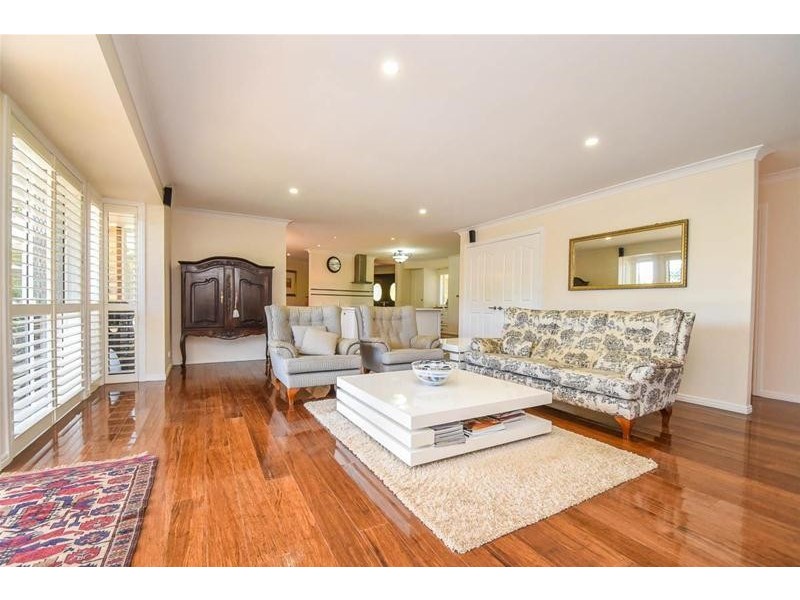 22-24 Nicolet Drive, Tamborine Mountain QLD 4272