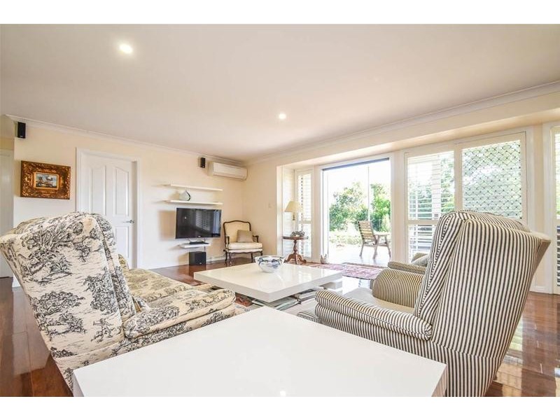 22-24 Nicolet Drive, Tamborine Mountain QLD 4272