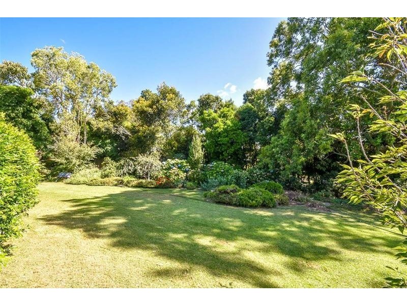 22-24 Nicolet Drive, Tamborine Mountain QLD 4272