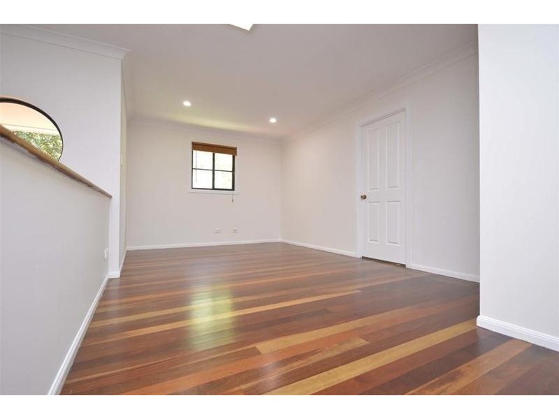 42 Dapsang Drive, Tamborine Mountain QLD 4272