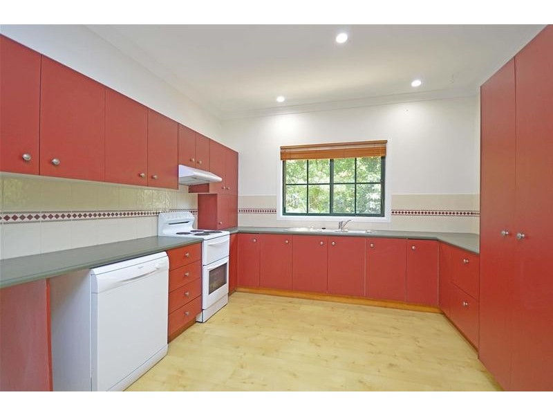 42 Dapsang Drive, Tamborine Mountain QLD 4272