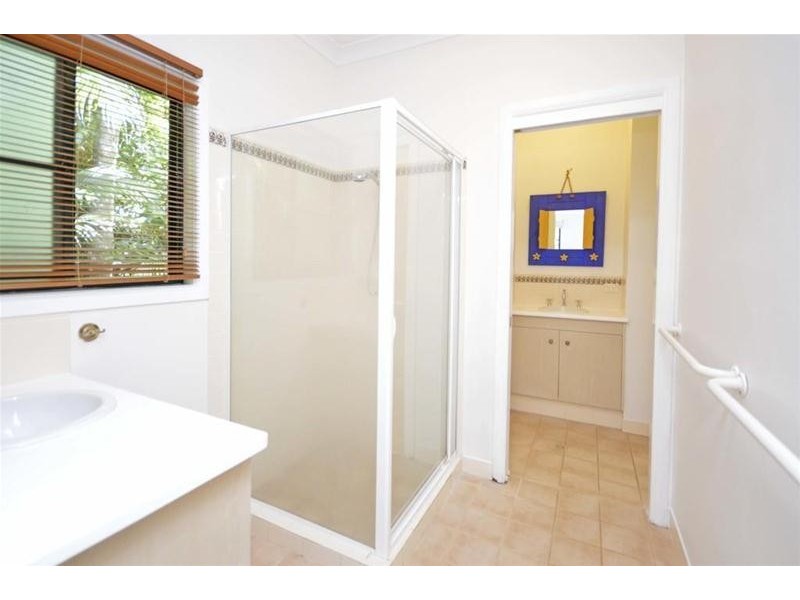 42 Dapsang Drive, Tamborine Mountain QLD 4272