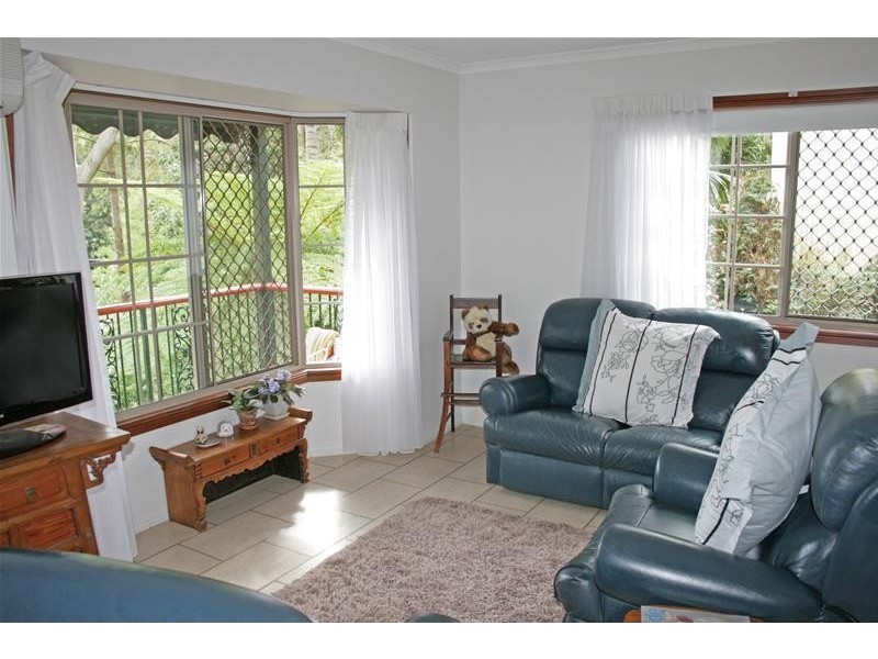 44 Kinabalu Drive, Tamborine Mountain QLD 4272