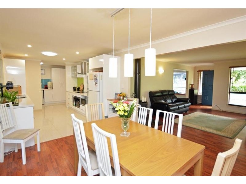 9 Arenga Drive, Tamborine Mountain QLD 4272