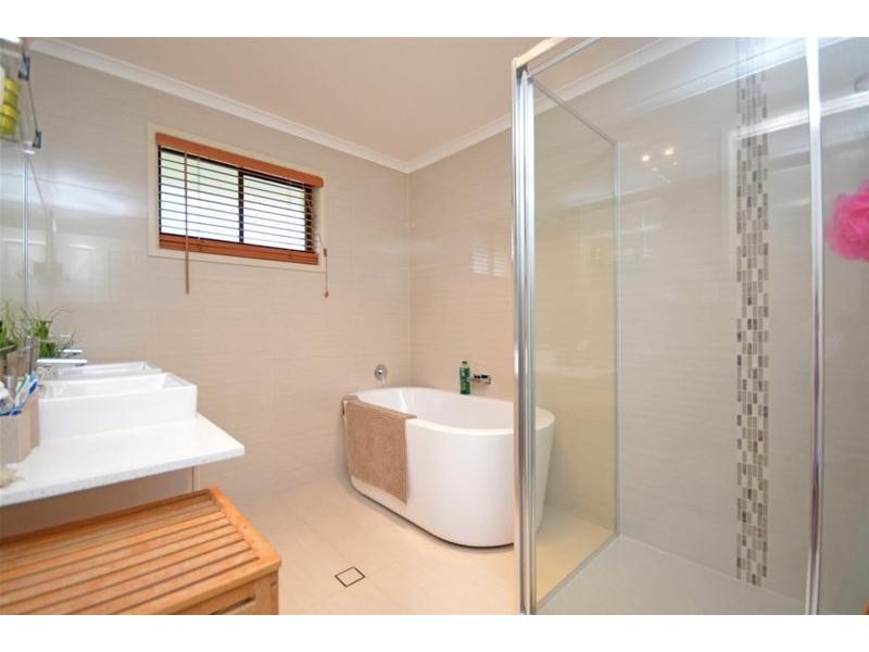 9 Arenga Drive, Tamborine Mountain QLD 4272