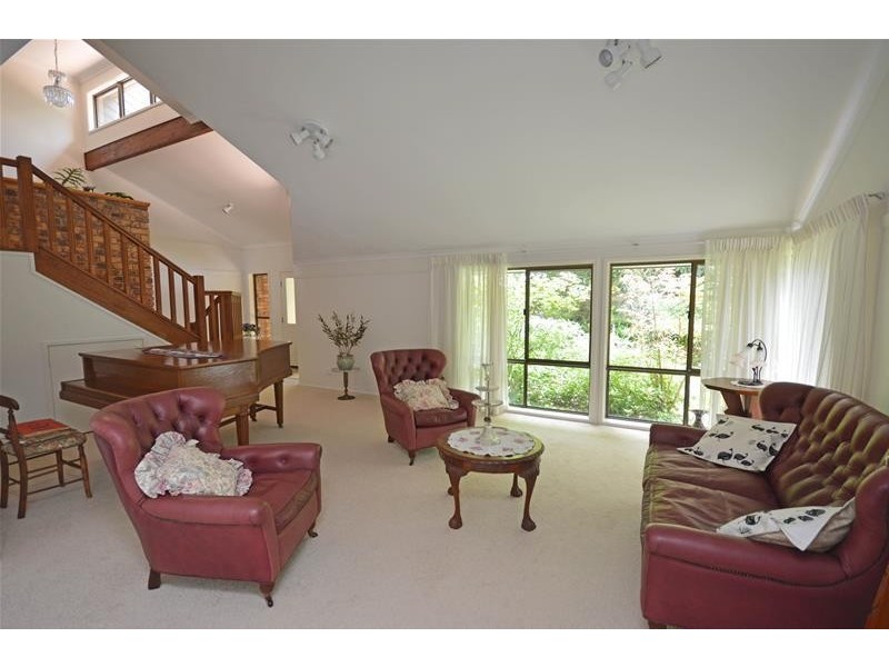 129 Curtis Road, Tamborine Mountain QLD 4272