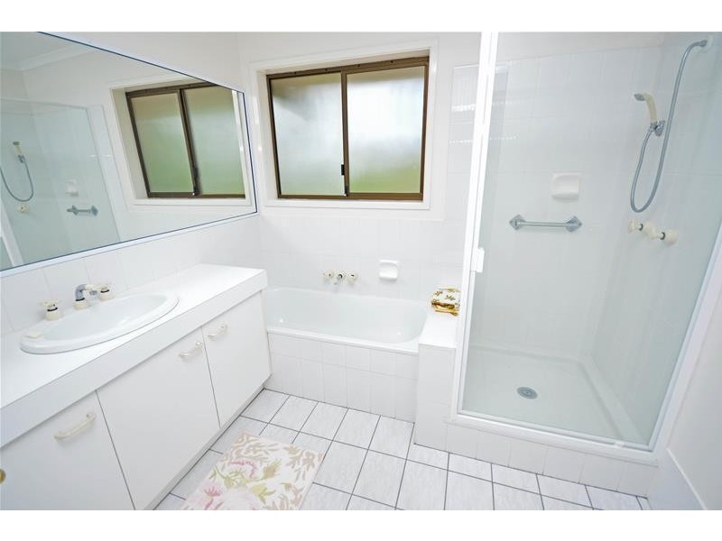 129 Curtis Road, Tamborine Mountain QLD 4272