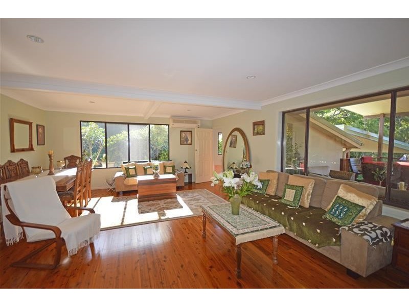 28 Stradbroke Avenue, Eagle Heights QLD 4271