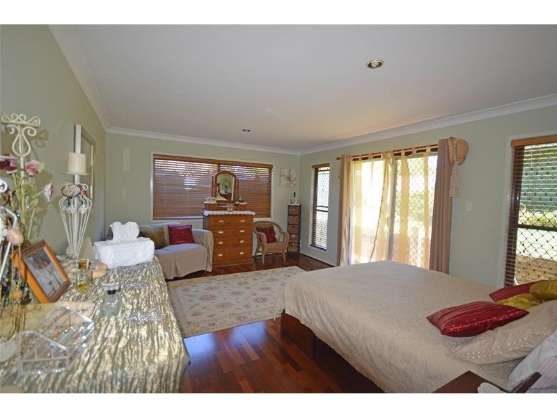 28 Stradbroke Avenue, Eagle Heights QLD 4271