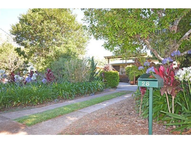 28 Stradbroke Avenue, Eagle Heights QLD 4271