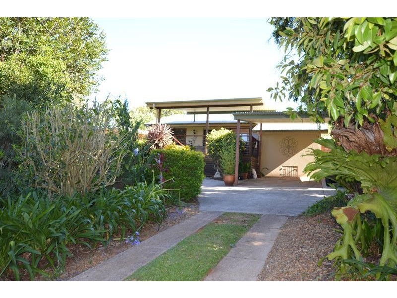 28 Stradbroke Avenue, Eagle Heights QLD 4271