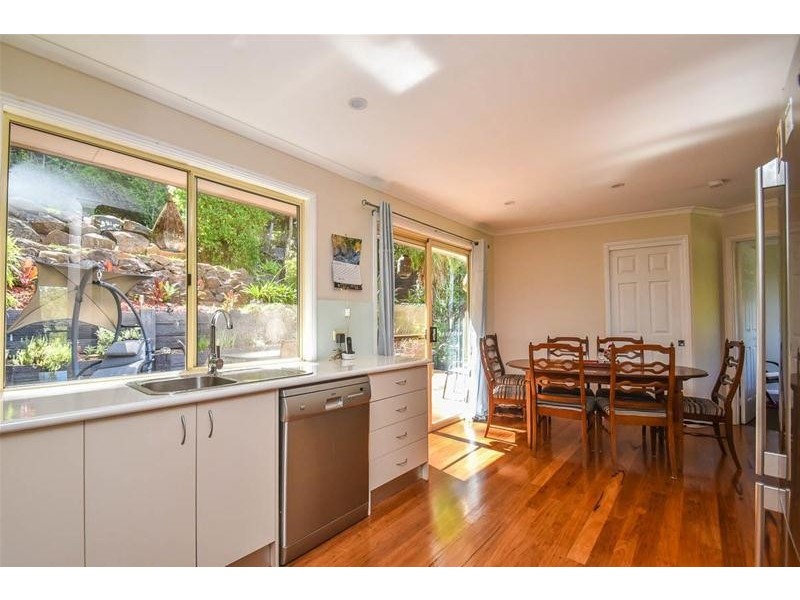 7 Apo Court, Tamborine Mountain QLD 4272