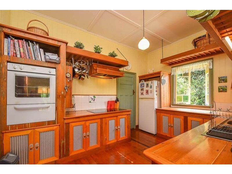 6-8 Madura Court, Tamborine Mountain QLD 4272