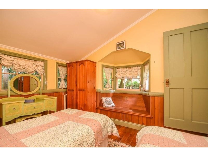 6-8 Madura Court, Tamborine Mountain QLD 4272