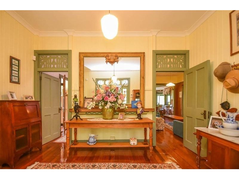 6-8 Madura Court, Tamborine Mountain QLD 4272