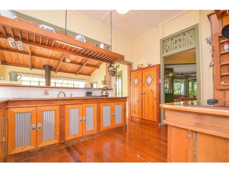 6-8 Madura Court, Tamborine Mountain QLD 4272