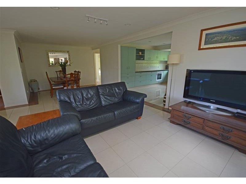 5-7 Borneo Court, Tamborine Mountain QLD 4272