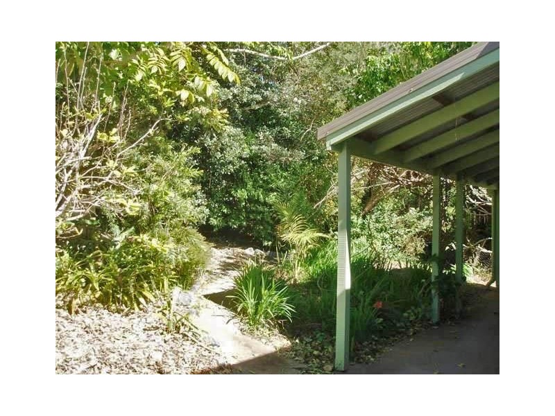 17 Stradbroke Av, Eagle Heights QLD 4271