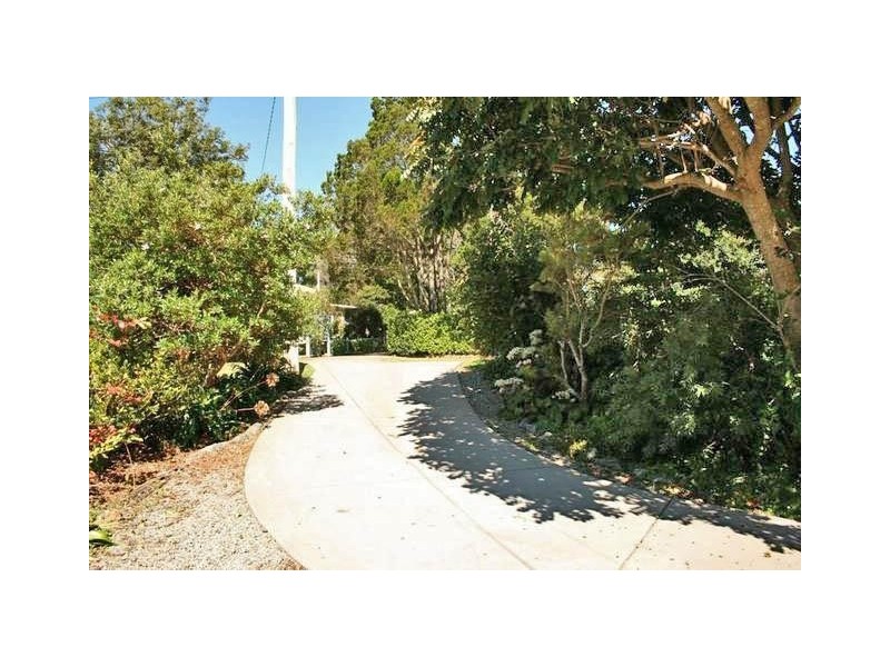 17 Stradbroke Av, Eagle Heights QLD 4271