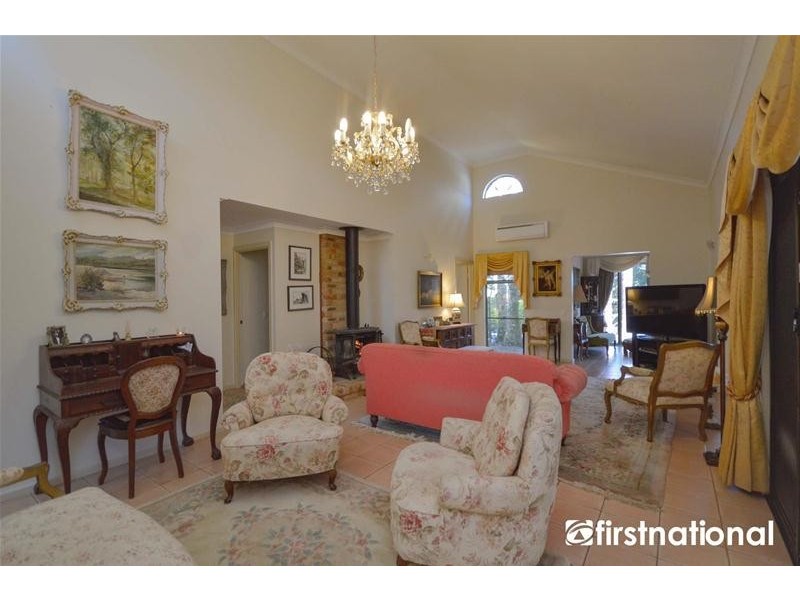 54 MacDonnell Road, Tamborine Mountain QLD 4272