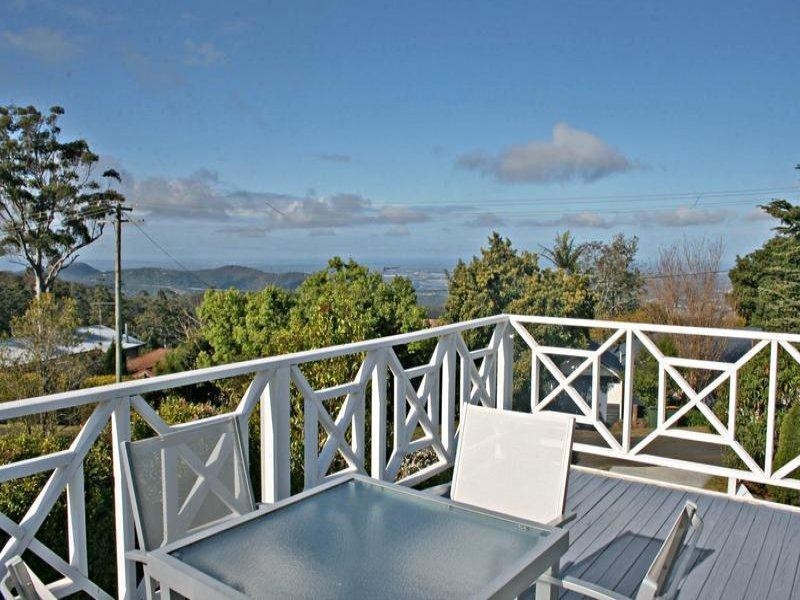 22 Cliff Way, Eagle Heights QLD 4271