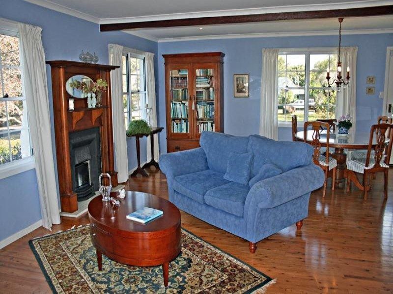 22 Cliff Way, Eagle Heights QLD 4271