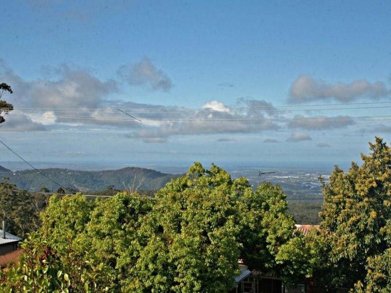 22 Cliff Way, Eagle Heights QLD 4271